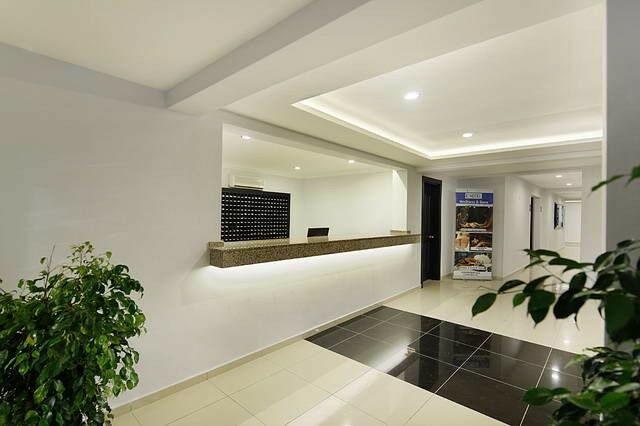 Hotel Larissa Beach Club Side