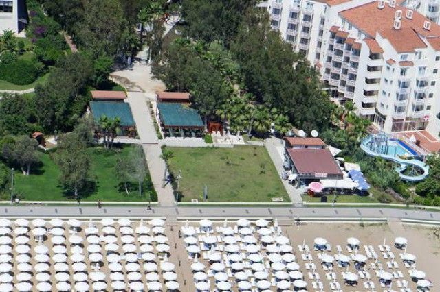 Larissa Club