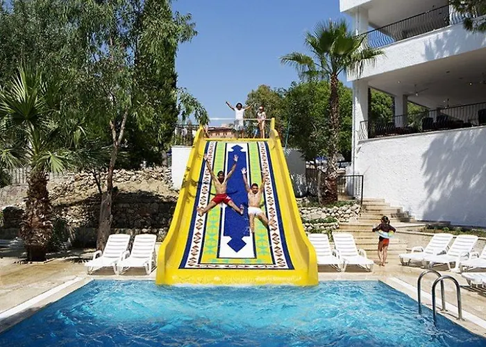 Larissa Beach Club